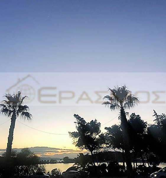 (For Sale) Residential Apartment || East Attica/Vouliagmeni - 62 Sq.m, 2 Bedrooms, 620.000€ 