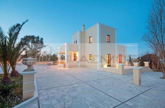 (For Sale) Residential Detached house || Cyclades/Santorini-Thira - 450Sq.m, 4Bedrooms, 1.400.000€ 