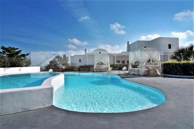 (For Sale) Residential Villa || Cyclades/Santorini-Thira - 320 Sq.m, 5 Bedrooms, 2.000.000€ 