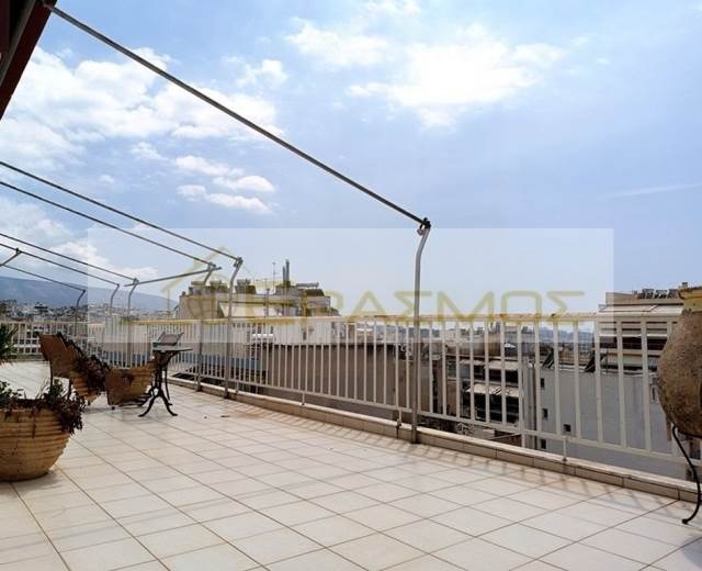 (For Sale) Residential Froor apartment || Athens Center/Athens - 165 Sq.m, 3 Bedrooms, 250.000€ 